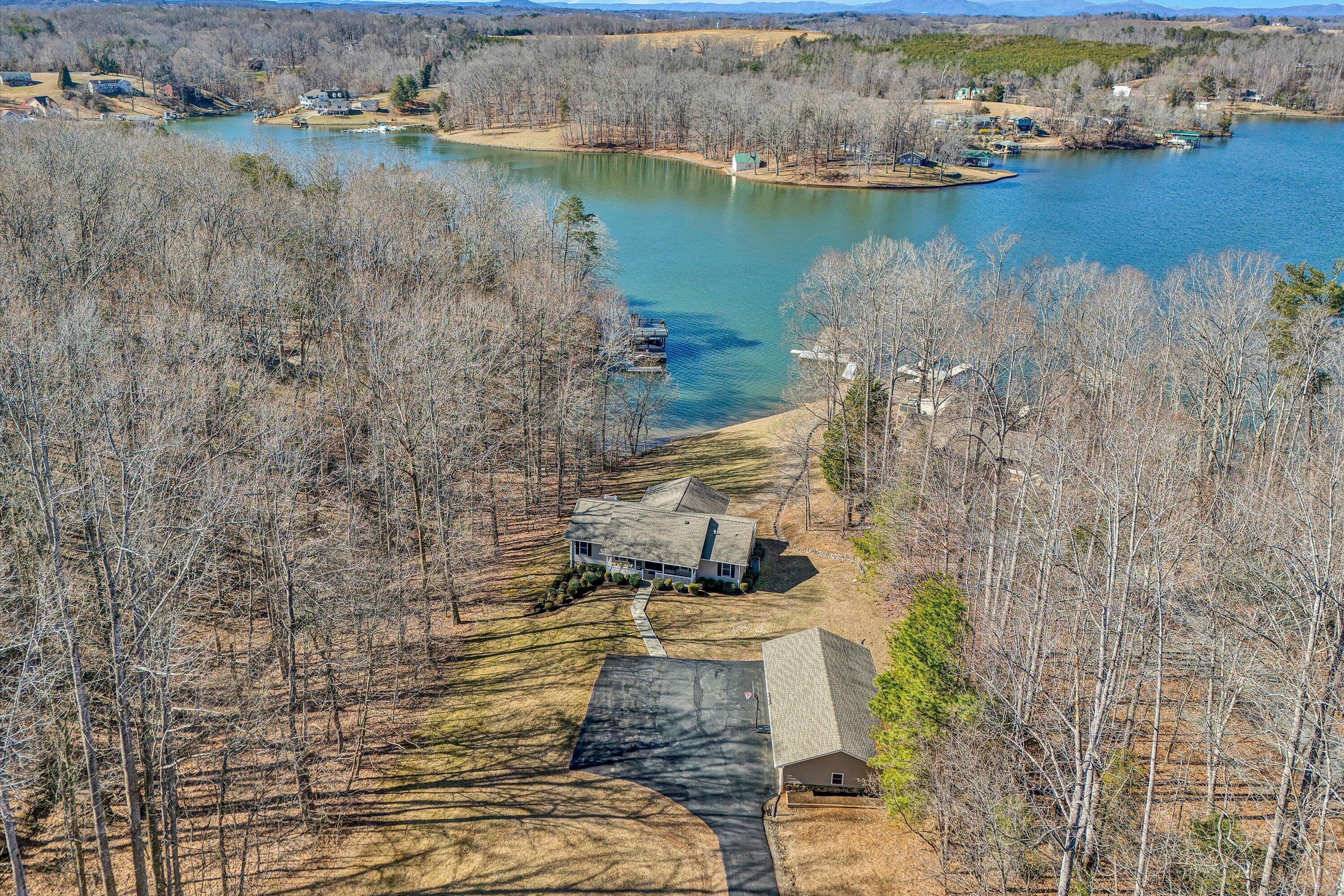 2865 Kemp Ford RD