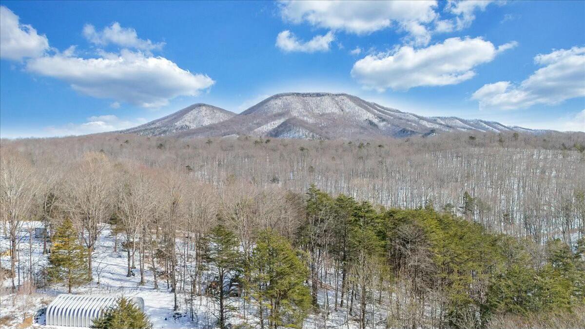 1064 Little Catawba Creek Rd