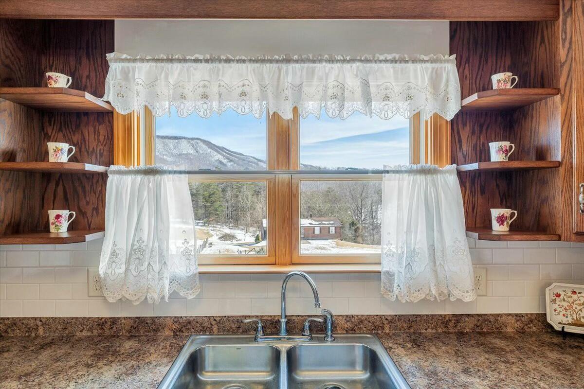 1064 Little Catawba Creek Rd