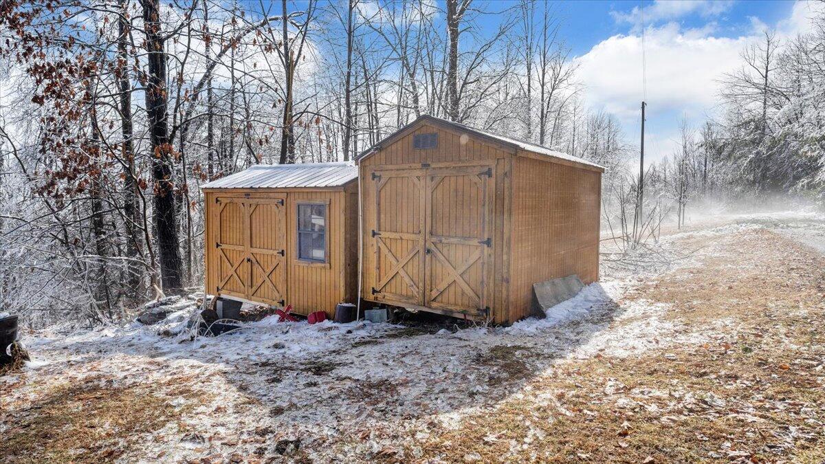 235 Goat LN