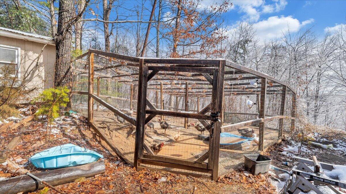 235 Goat LN