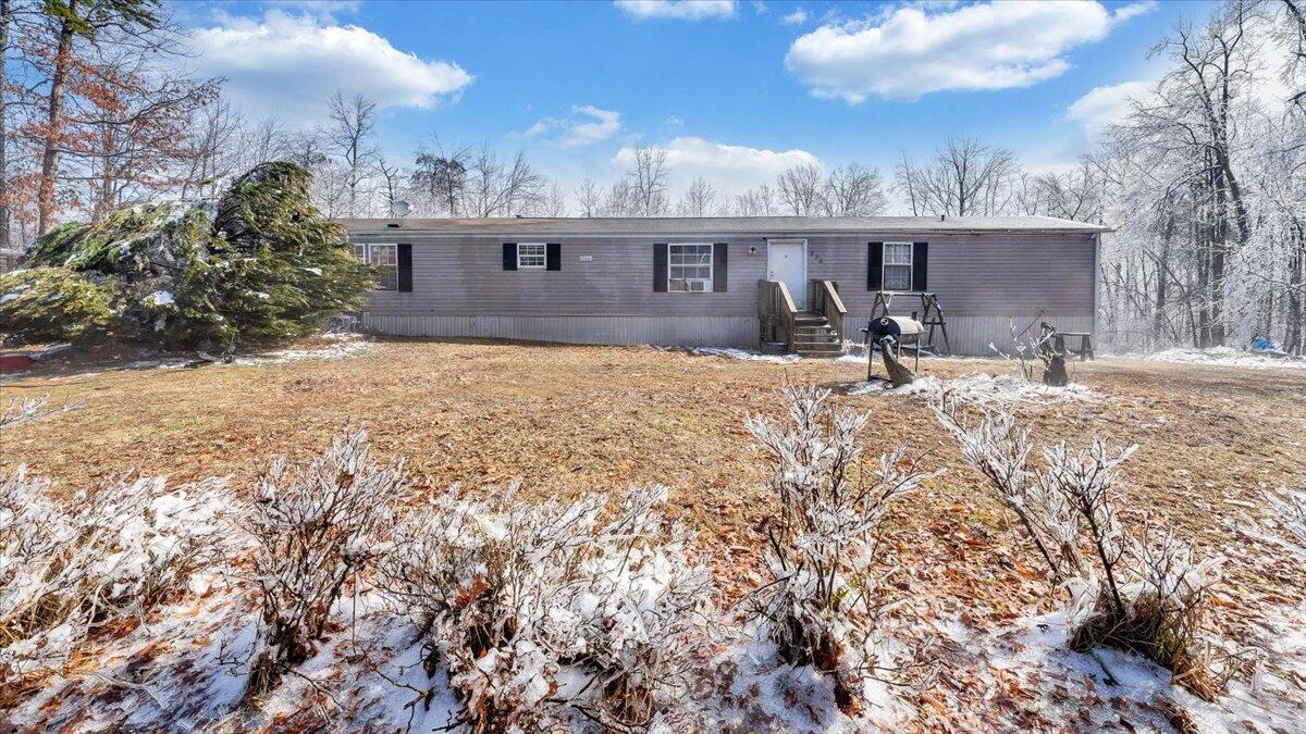 235 Goat LN