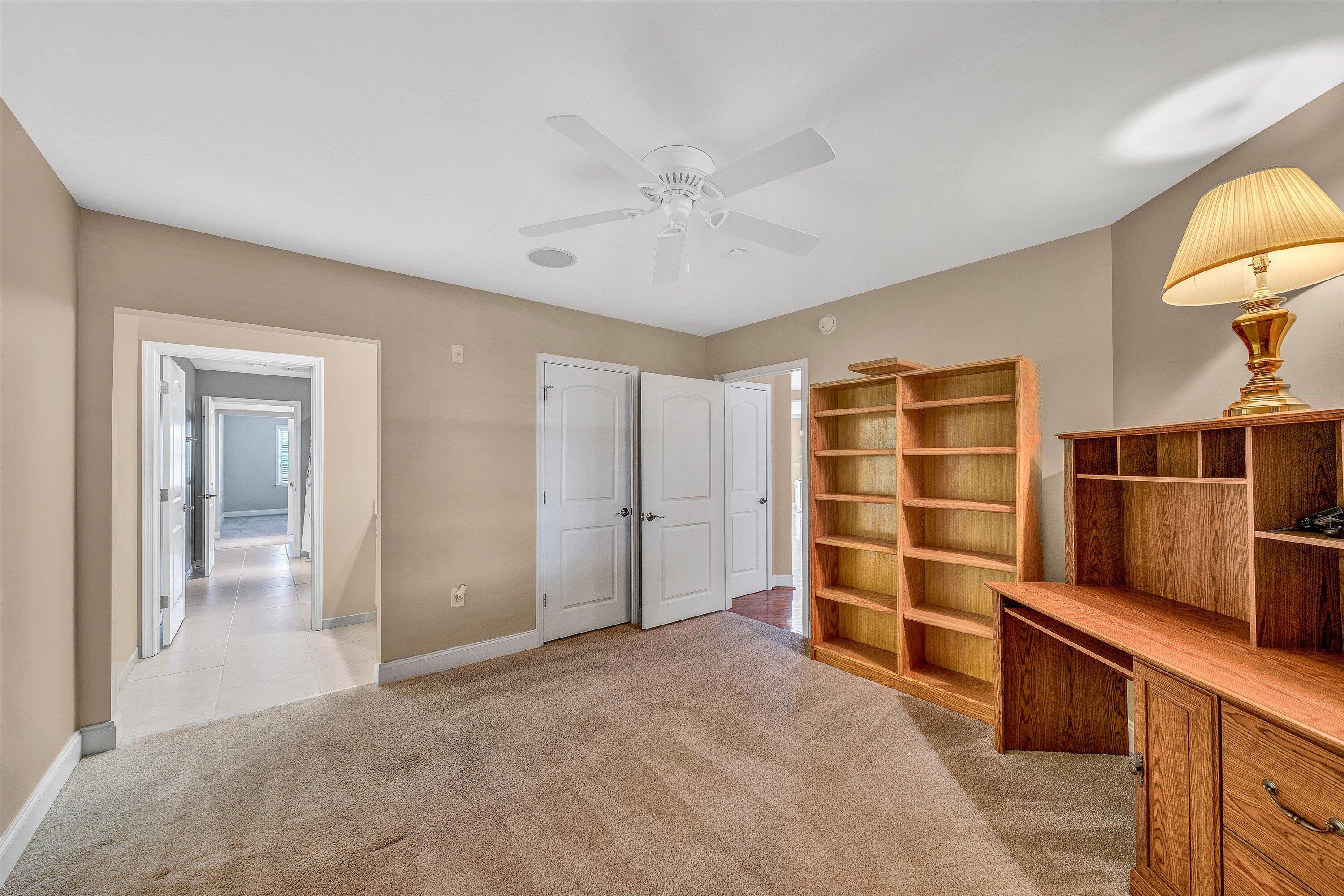 100 Bridgewater Pointe PL Unit: 106