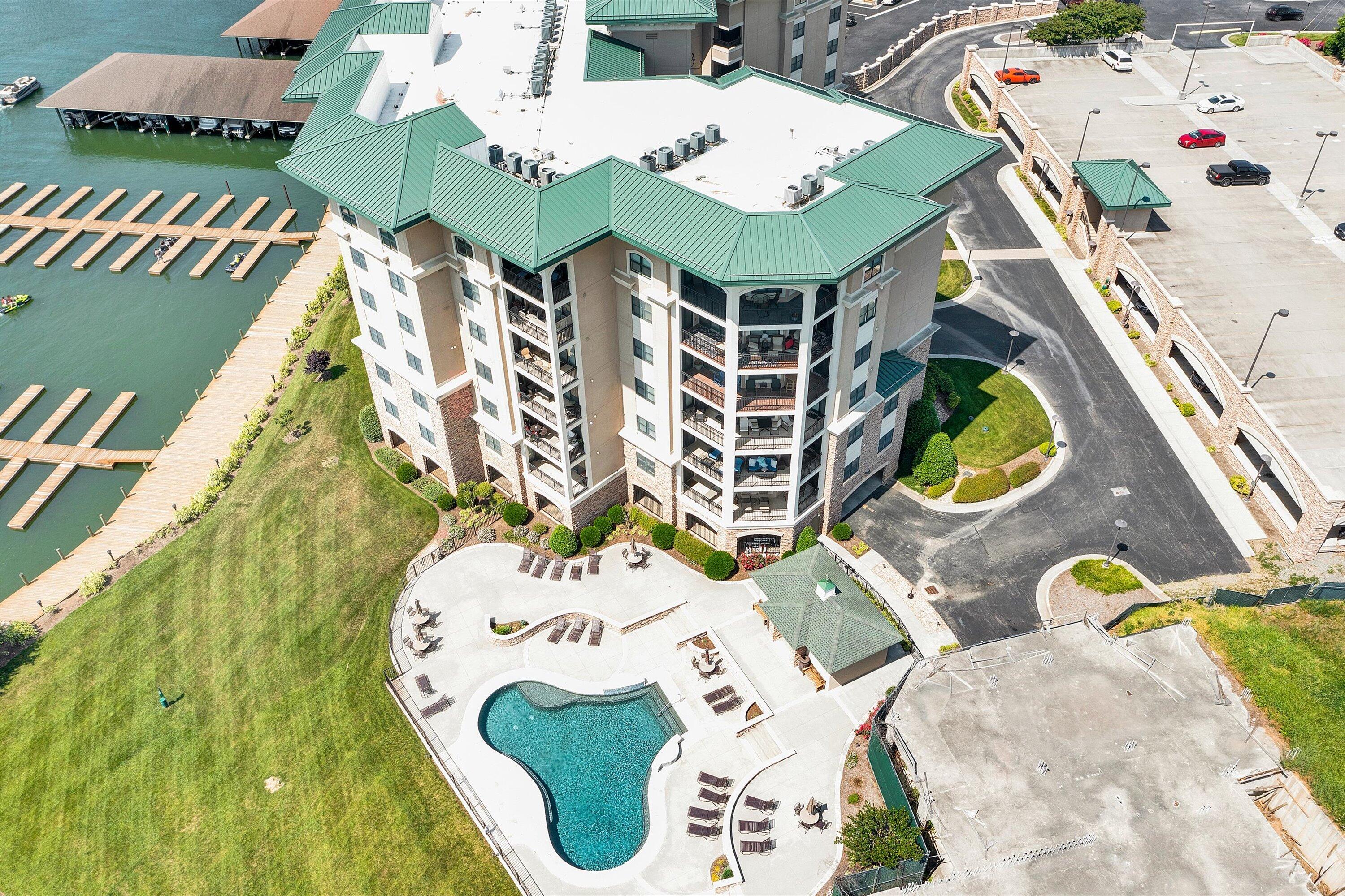 100 Bridgewater Pointe PL Unit: 106