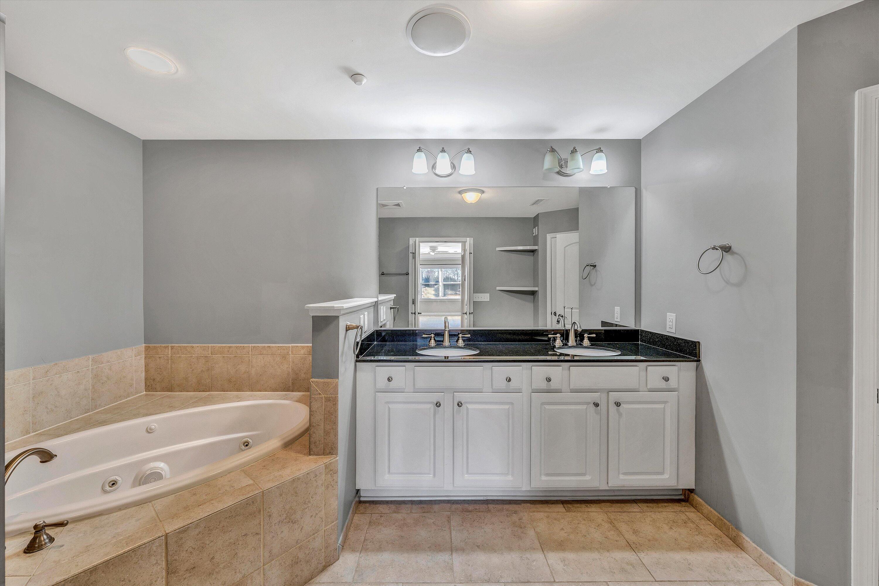 100 Bridgewater Pointe PL Unit: 106