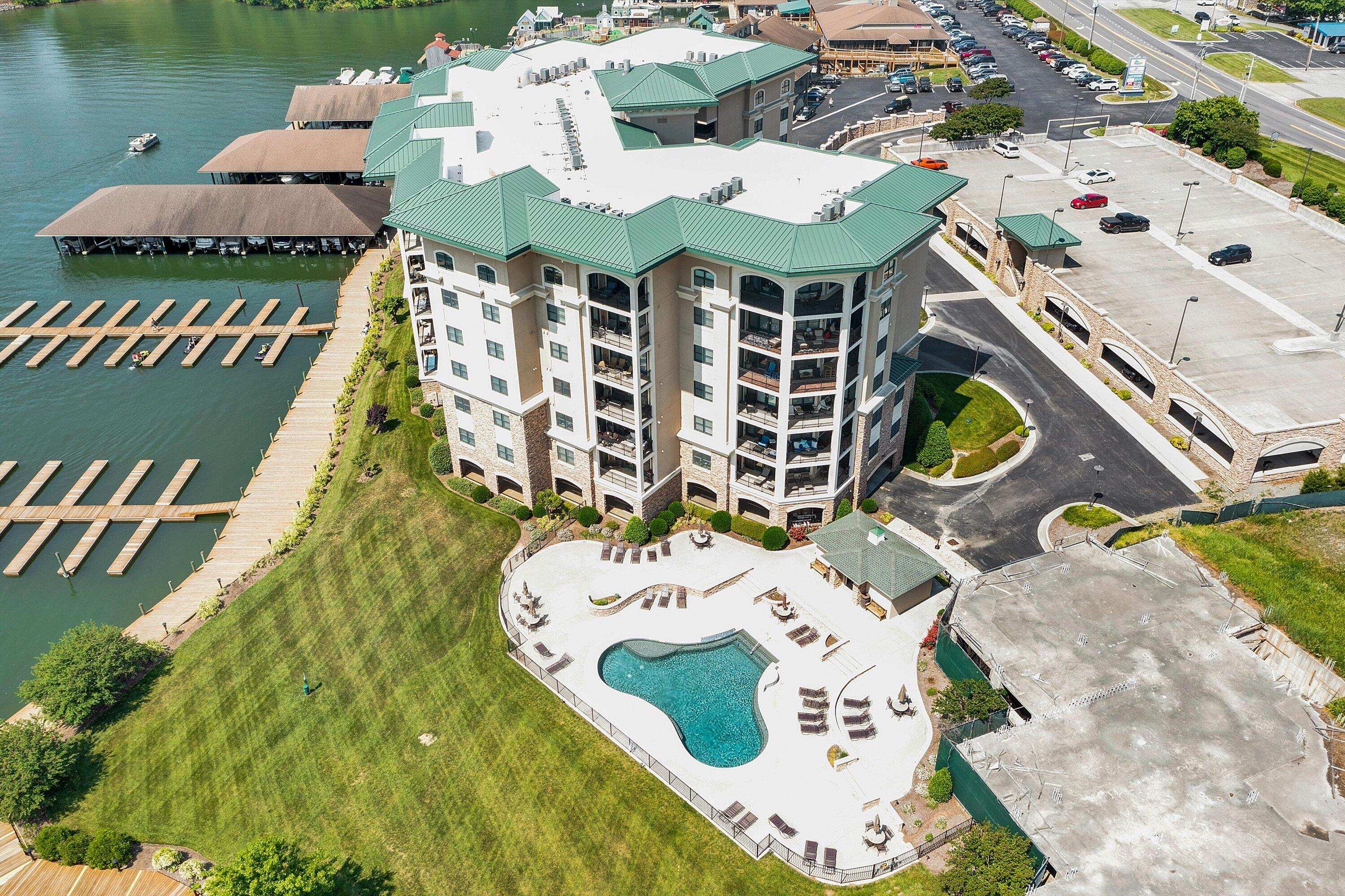 100 Bridgewater Pointe PL Unit: 106