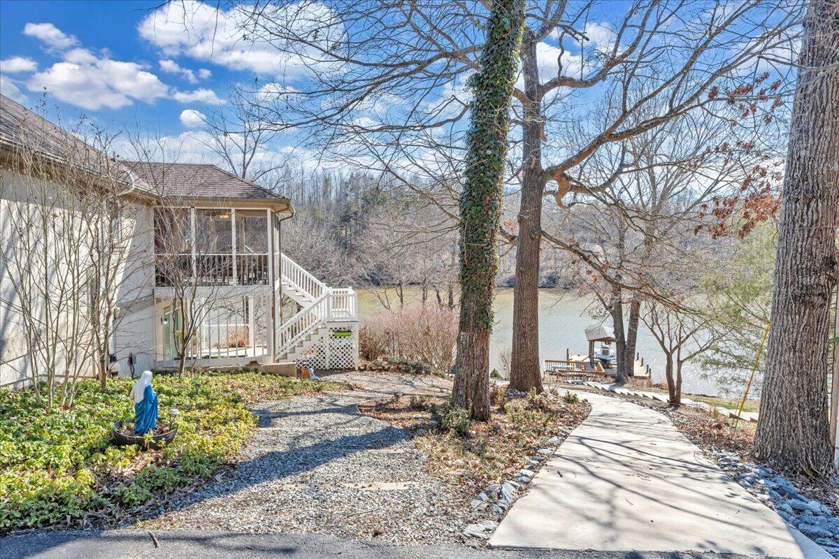 481 Brookwood RD