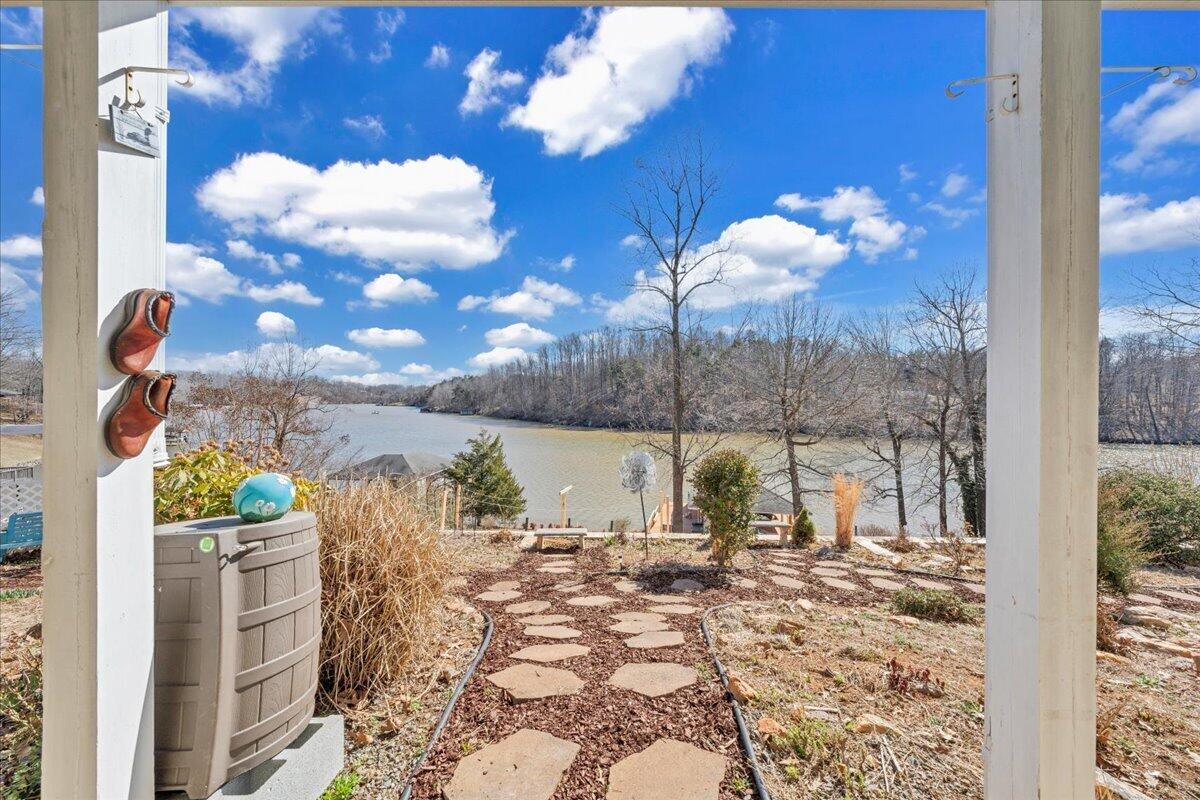 481 Brookwood RD