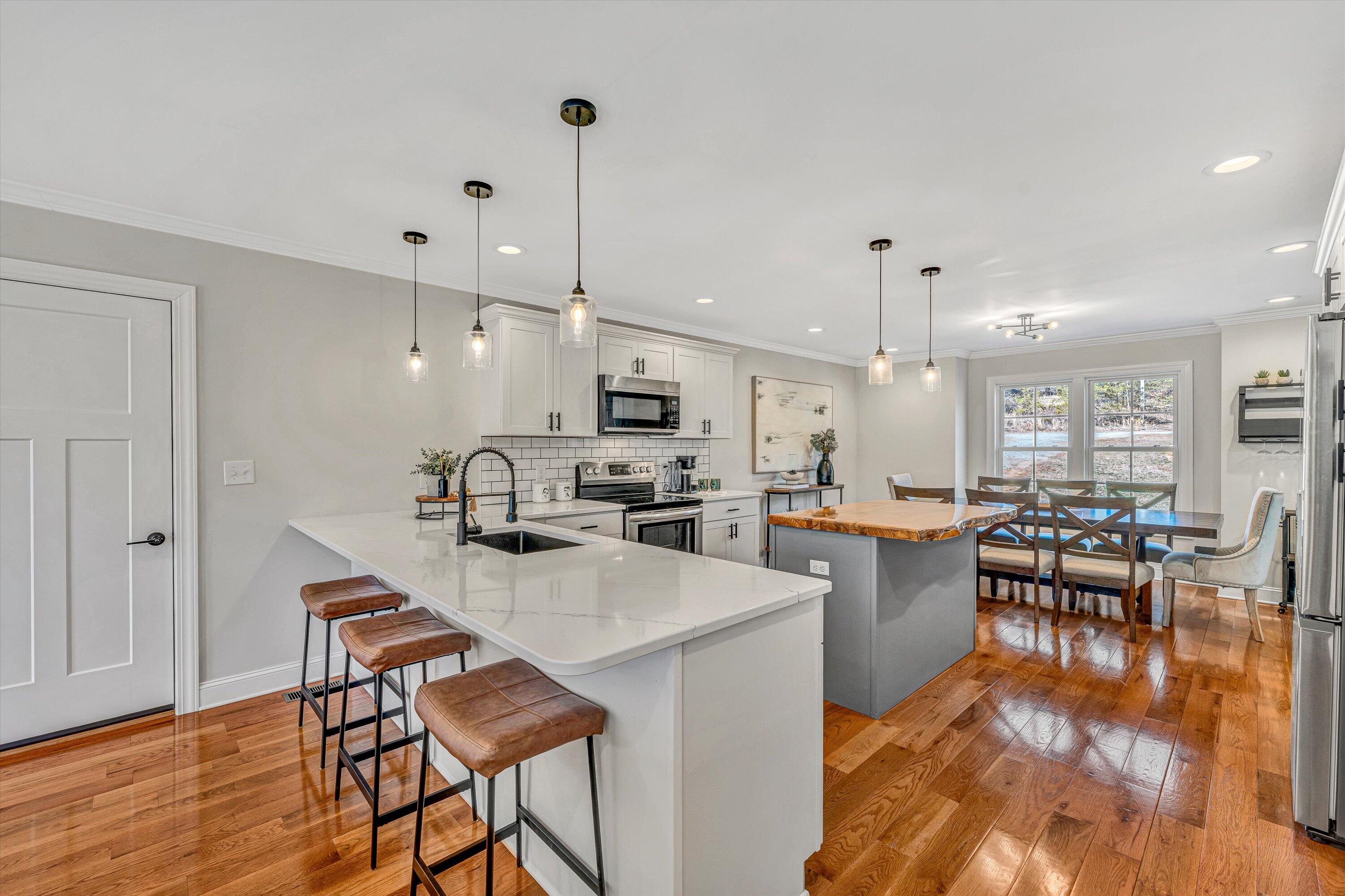 293 Gilford RD