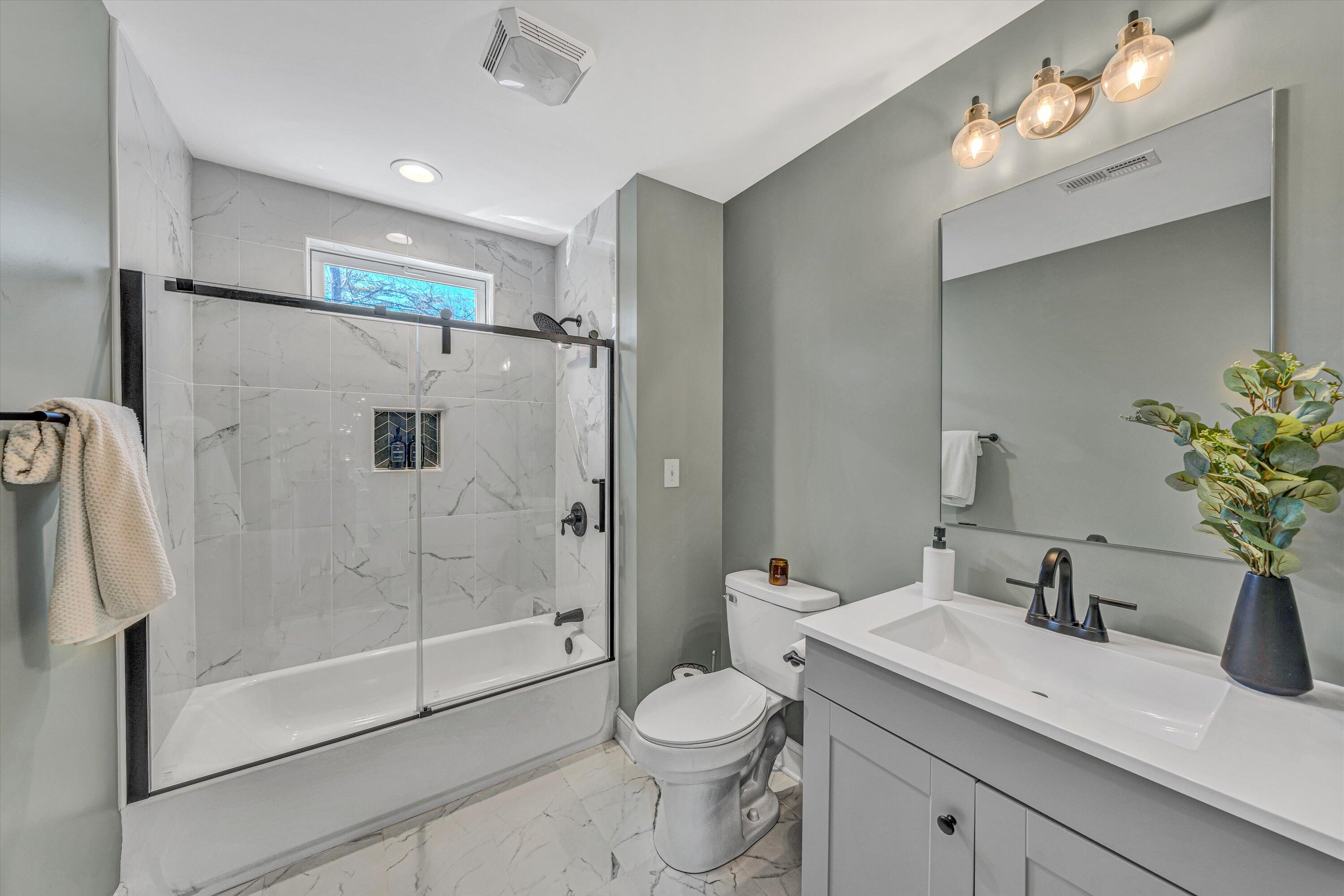 293 Gilford RD