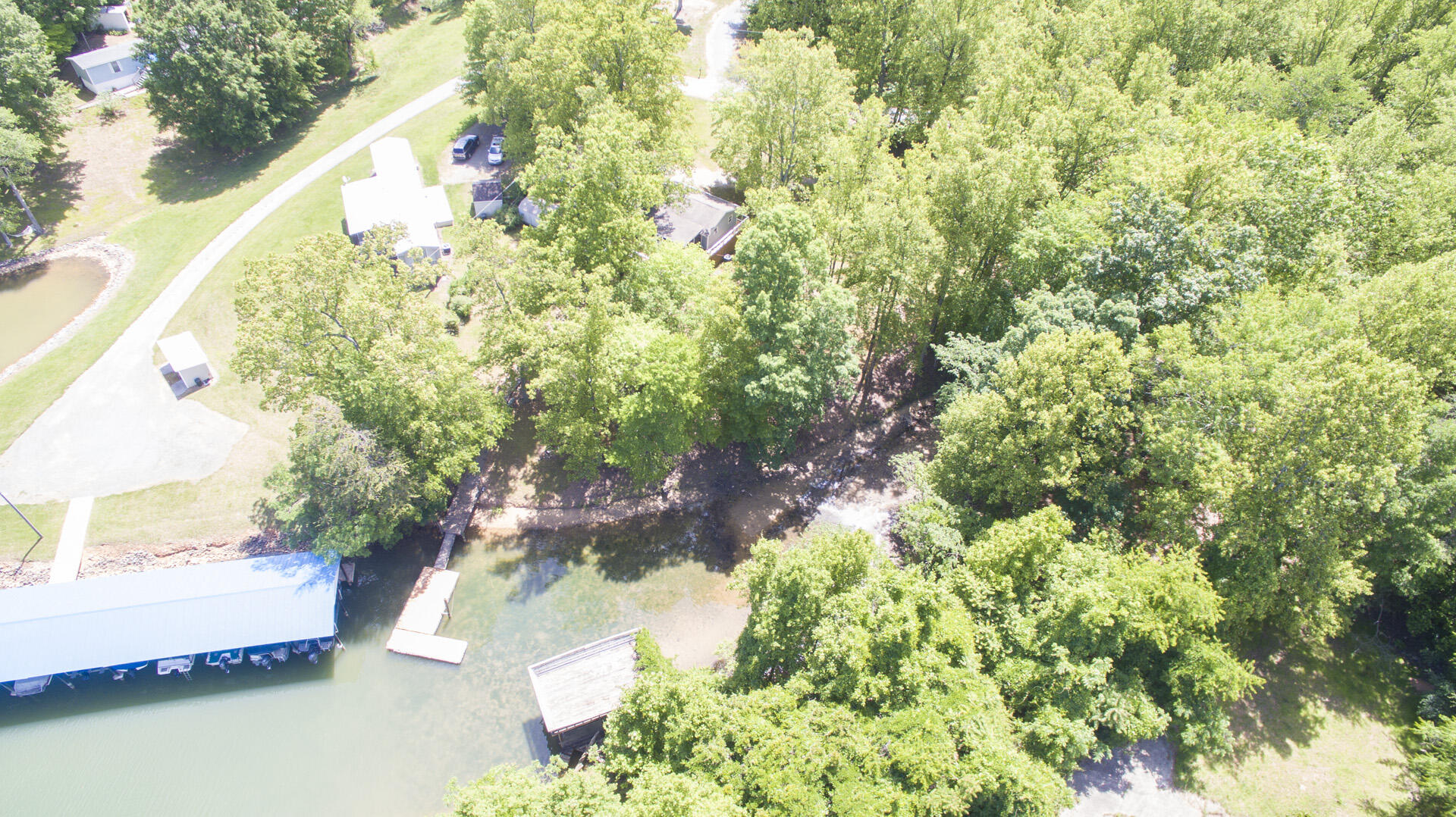 281 Waterlocked RD