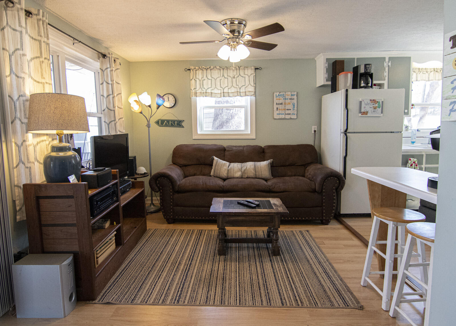 281 Waterlocked RD
