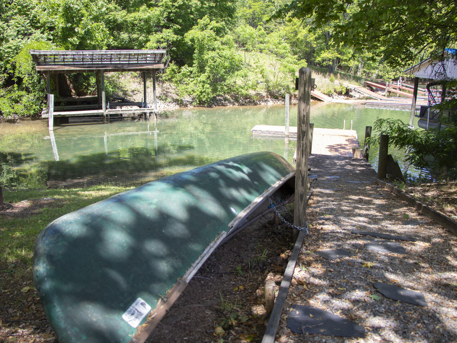 281 Waterlocked RD