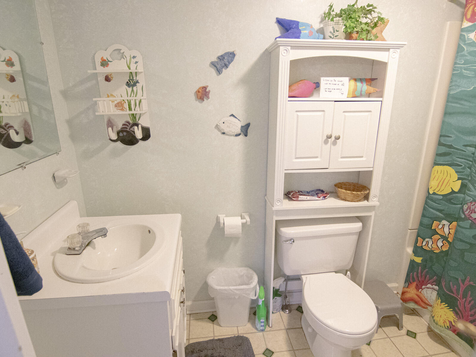 281 Waterlocked RD