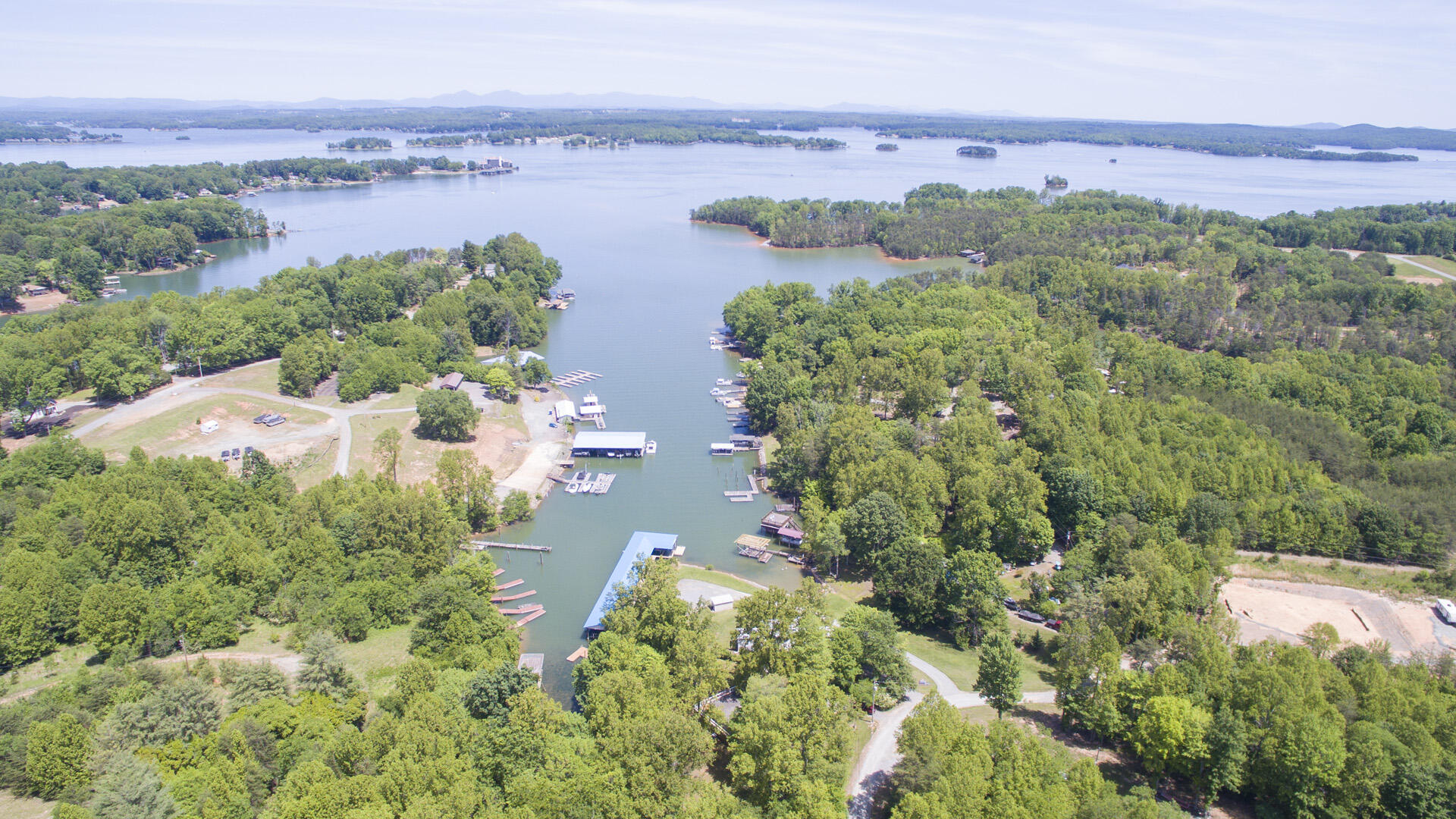 281 Waterlocked RD