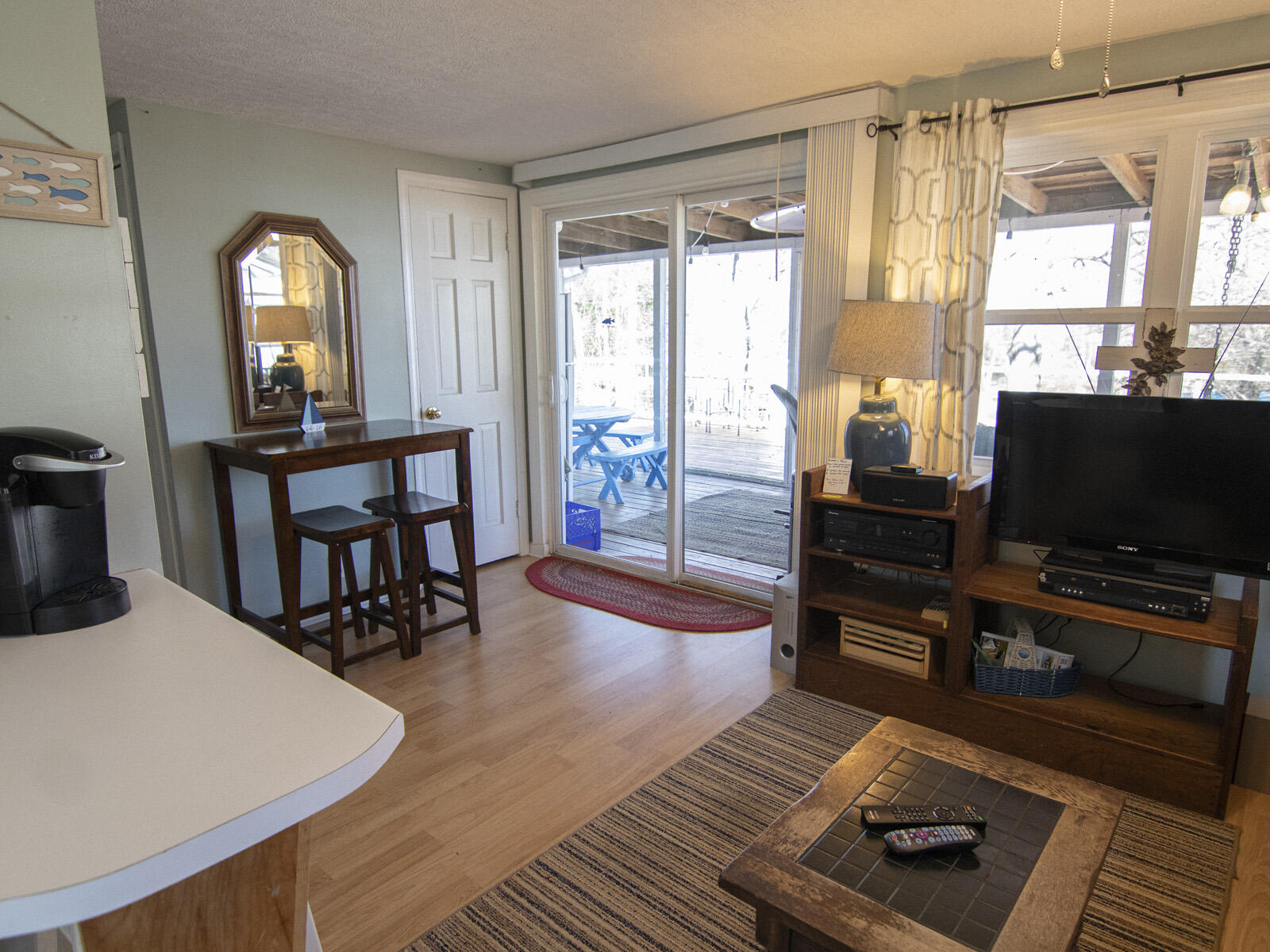 281 Waterlocked RD