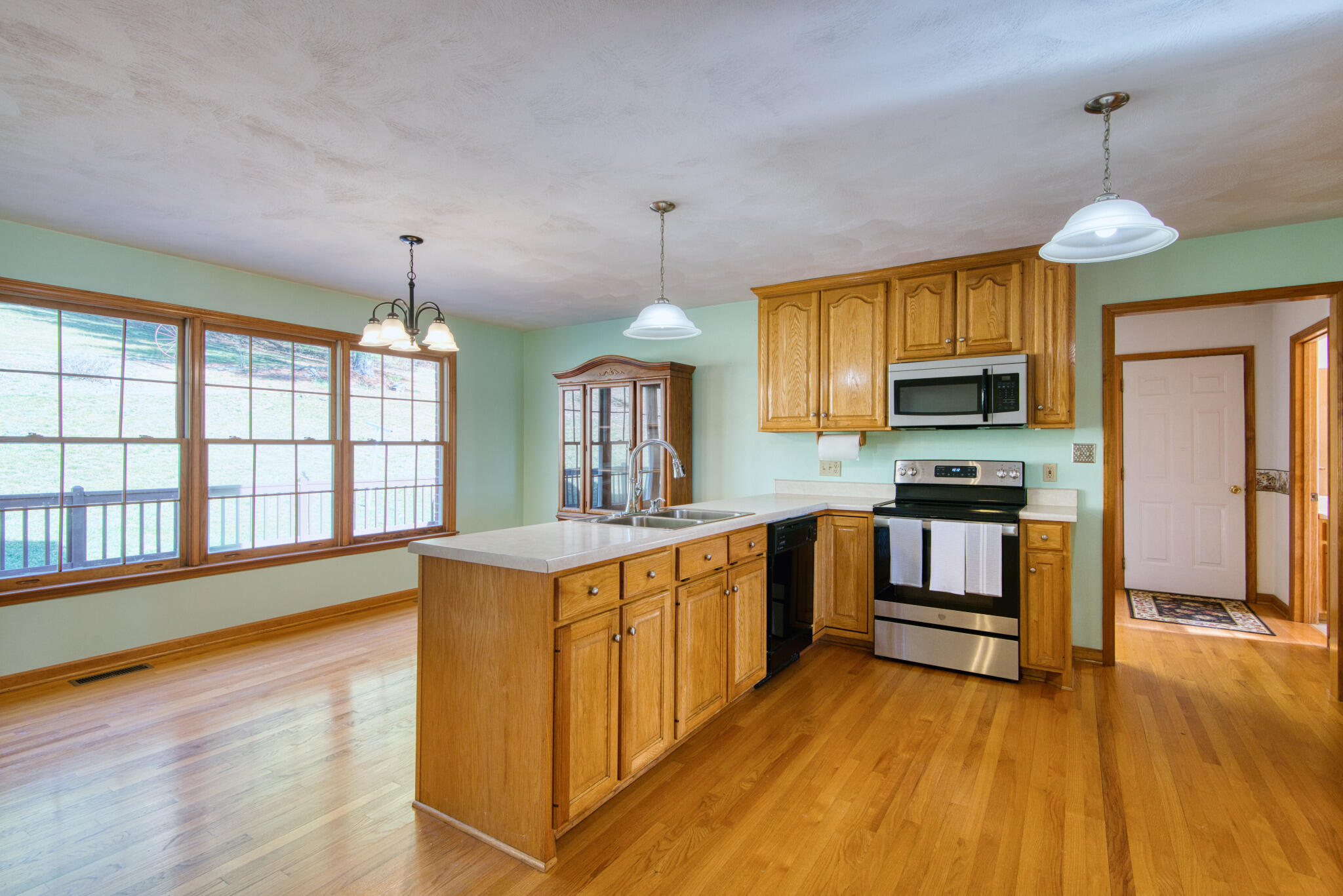 195 Showalter RD NW
