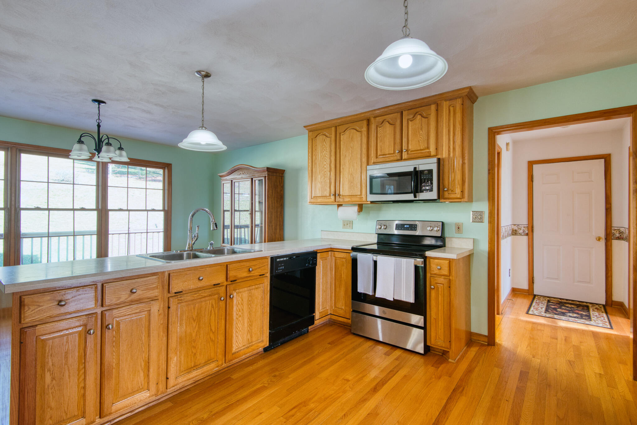 195 Showalter RD NW