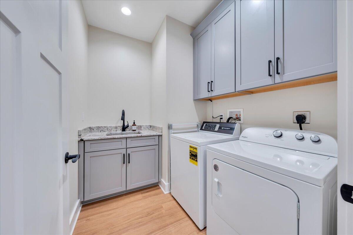 582 Farm DR
