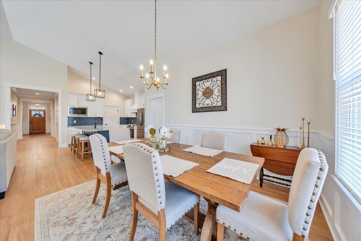 582 Farm DR