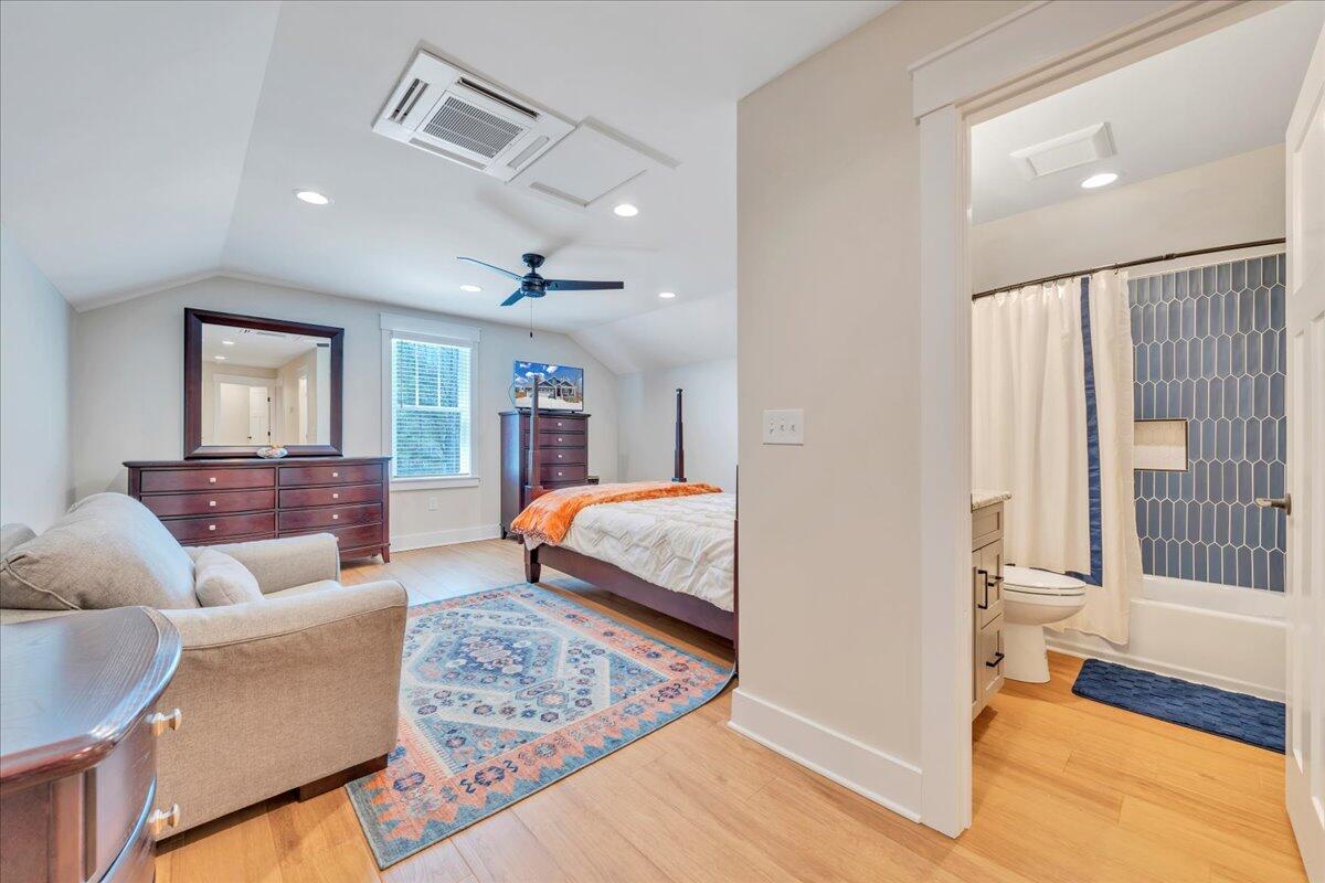 582 Farm DR