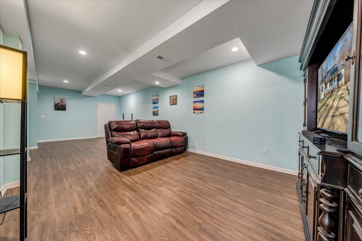 1309 Gate Ln