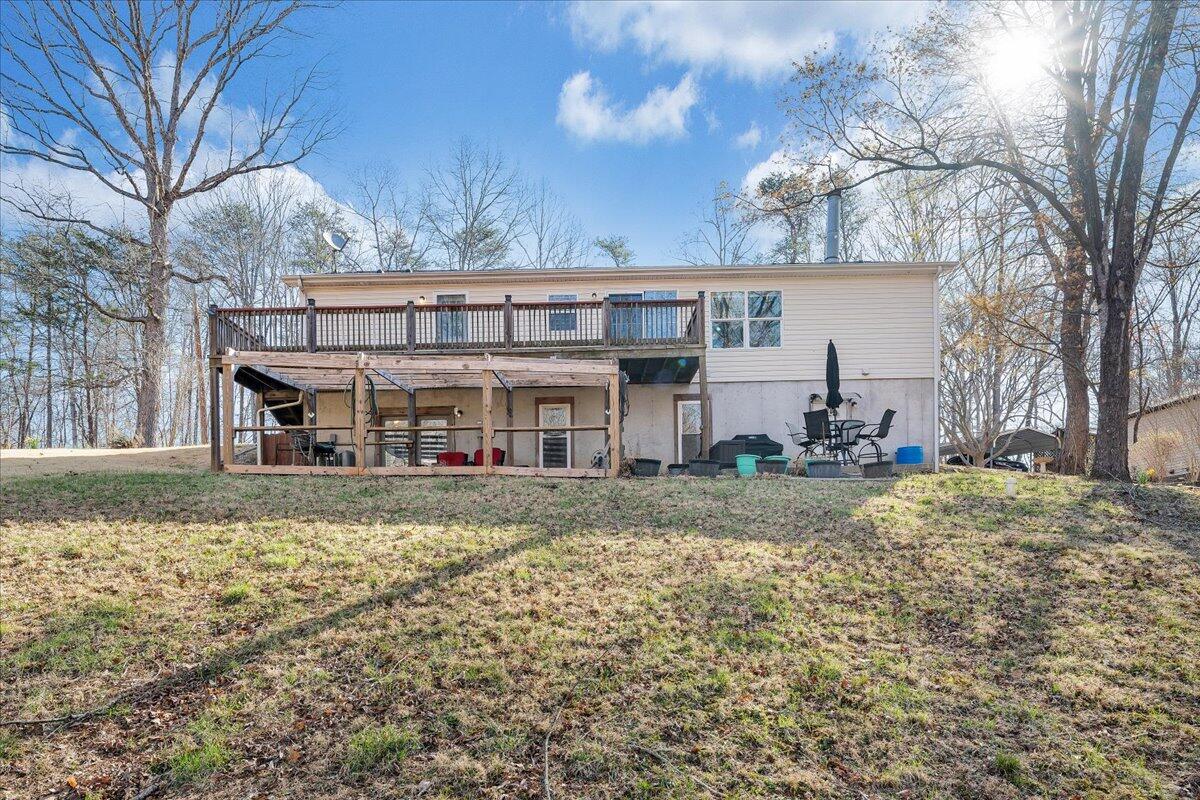 1309 Gate Ln