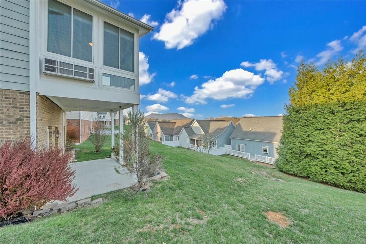 728 N Battery Dr