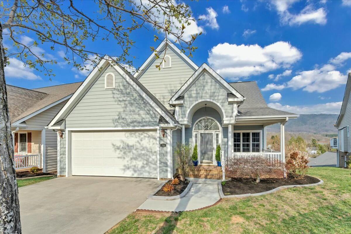 728 N Battery Dr