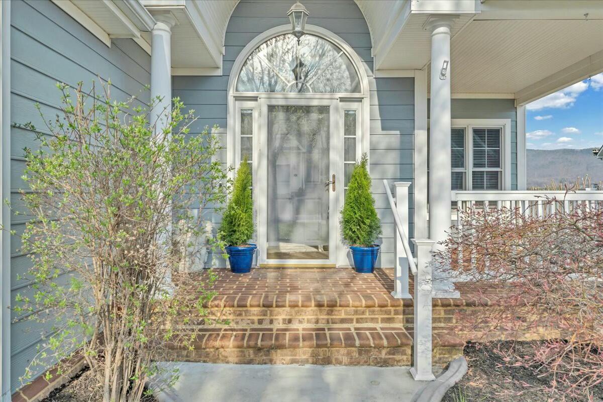 728 N Battery Dr