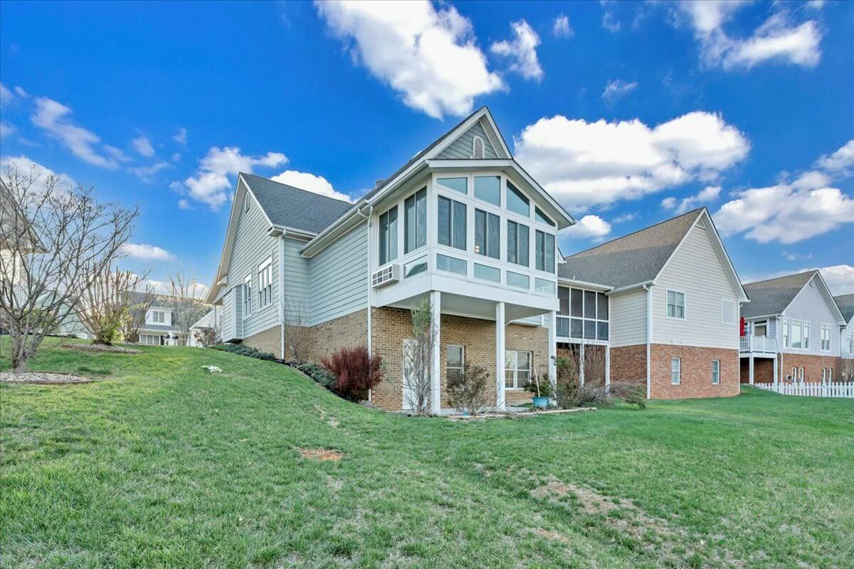 728 N Battery Dr