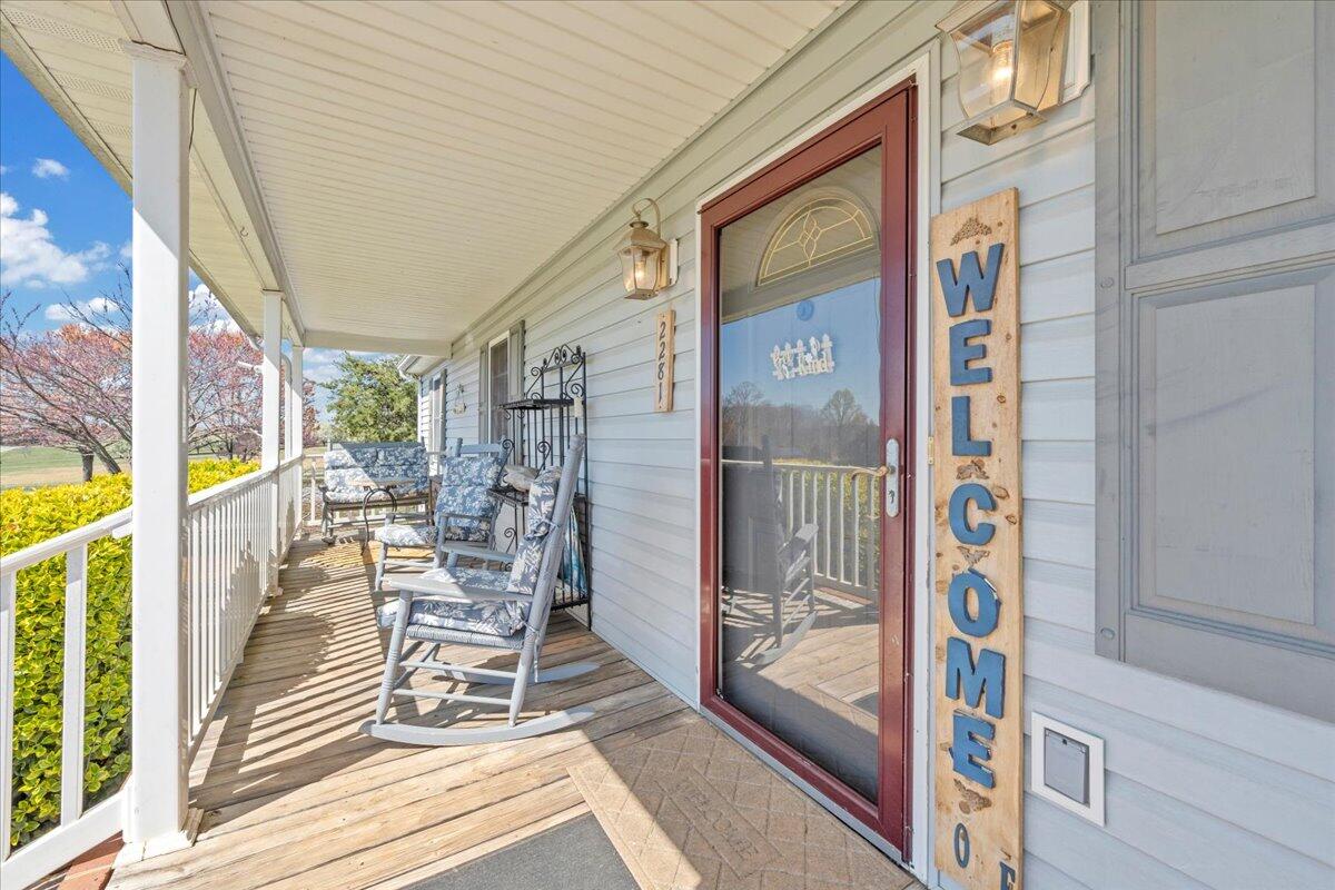 2281 Smith Mountain Lake Pkwy