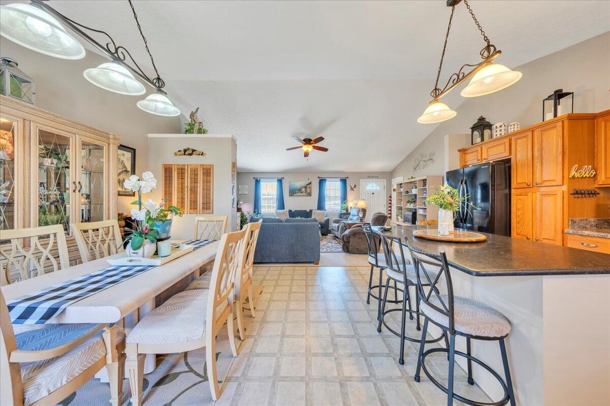 2281 Smith Mountain Lake Pkwy