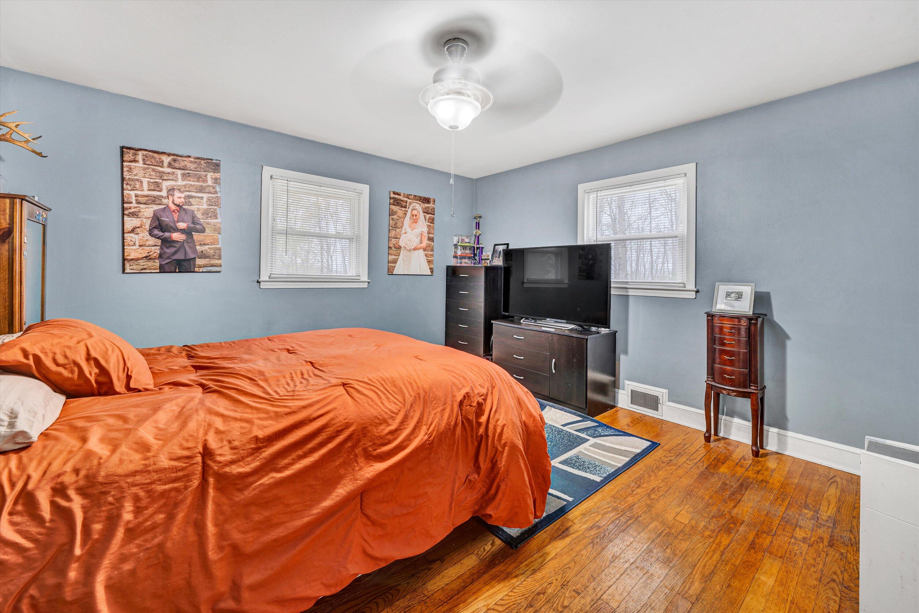 10429 Henry RD