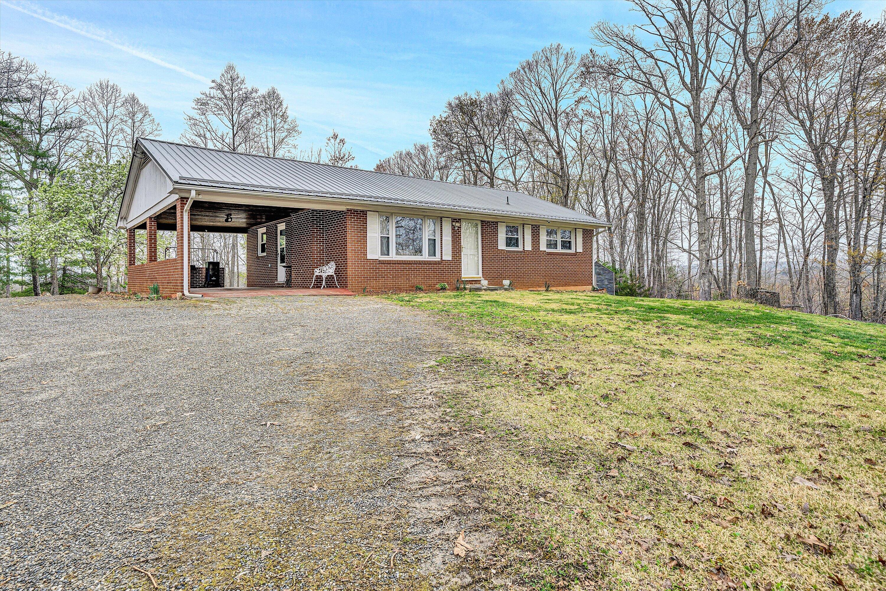 10429 Henry RD