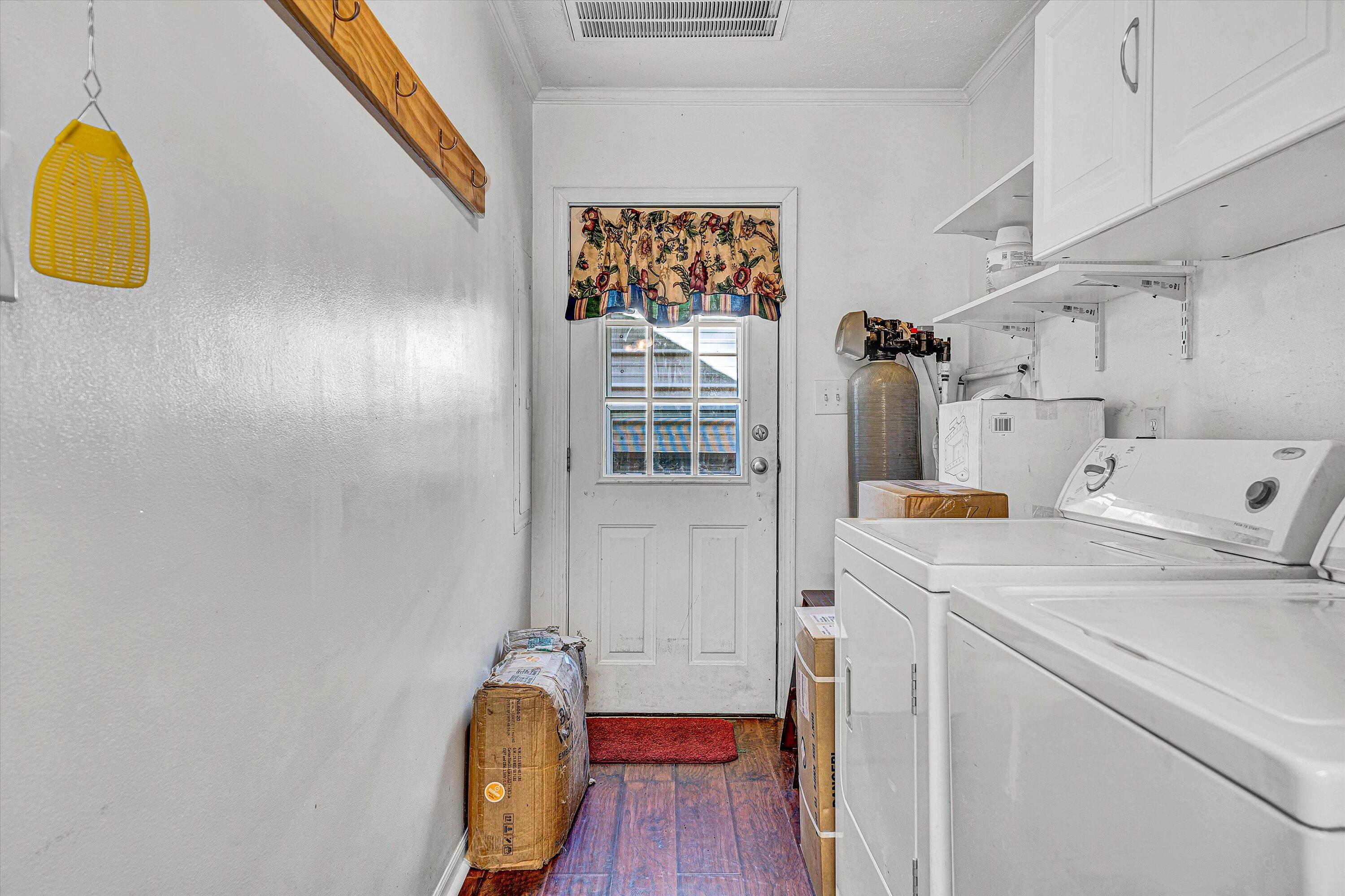 3136 White House RD
