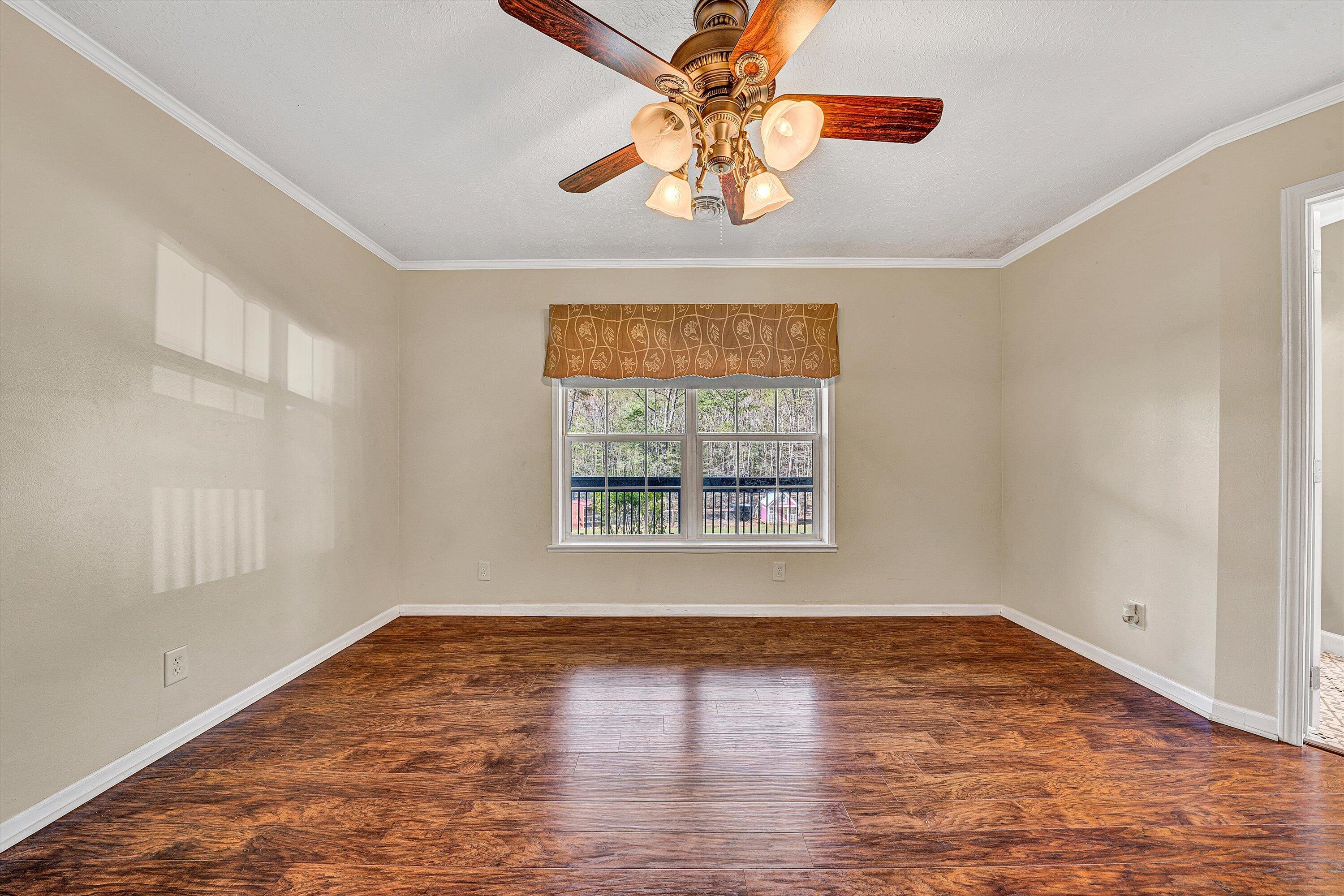 3136 White House RD