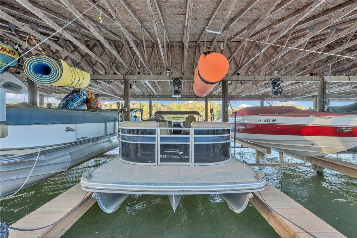 231 Mountain Cove DR Unit: 5