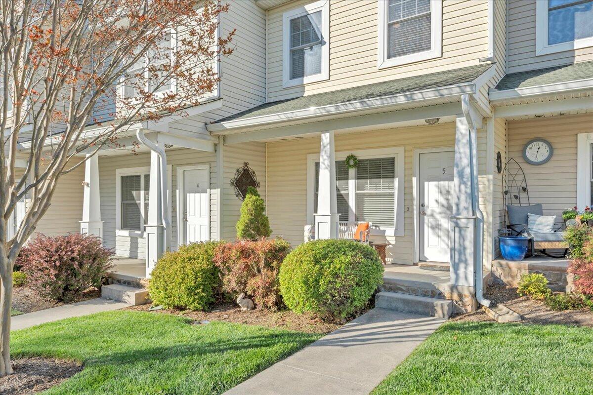 231 Mountain Cove DR Unit: 5