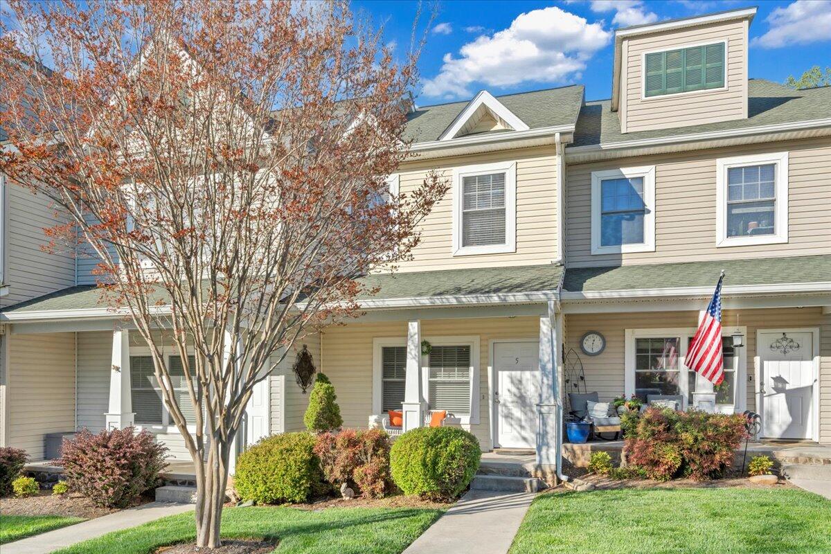 231 Mountain Cove DR Unit: 5
