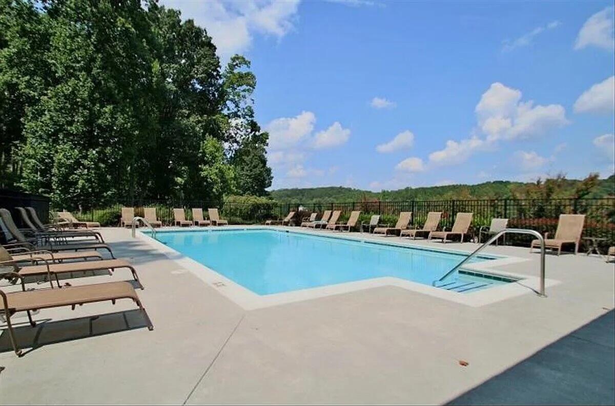 231 Mountain Cove DR Unit: 5