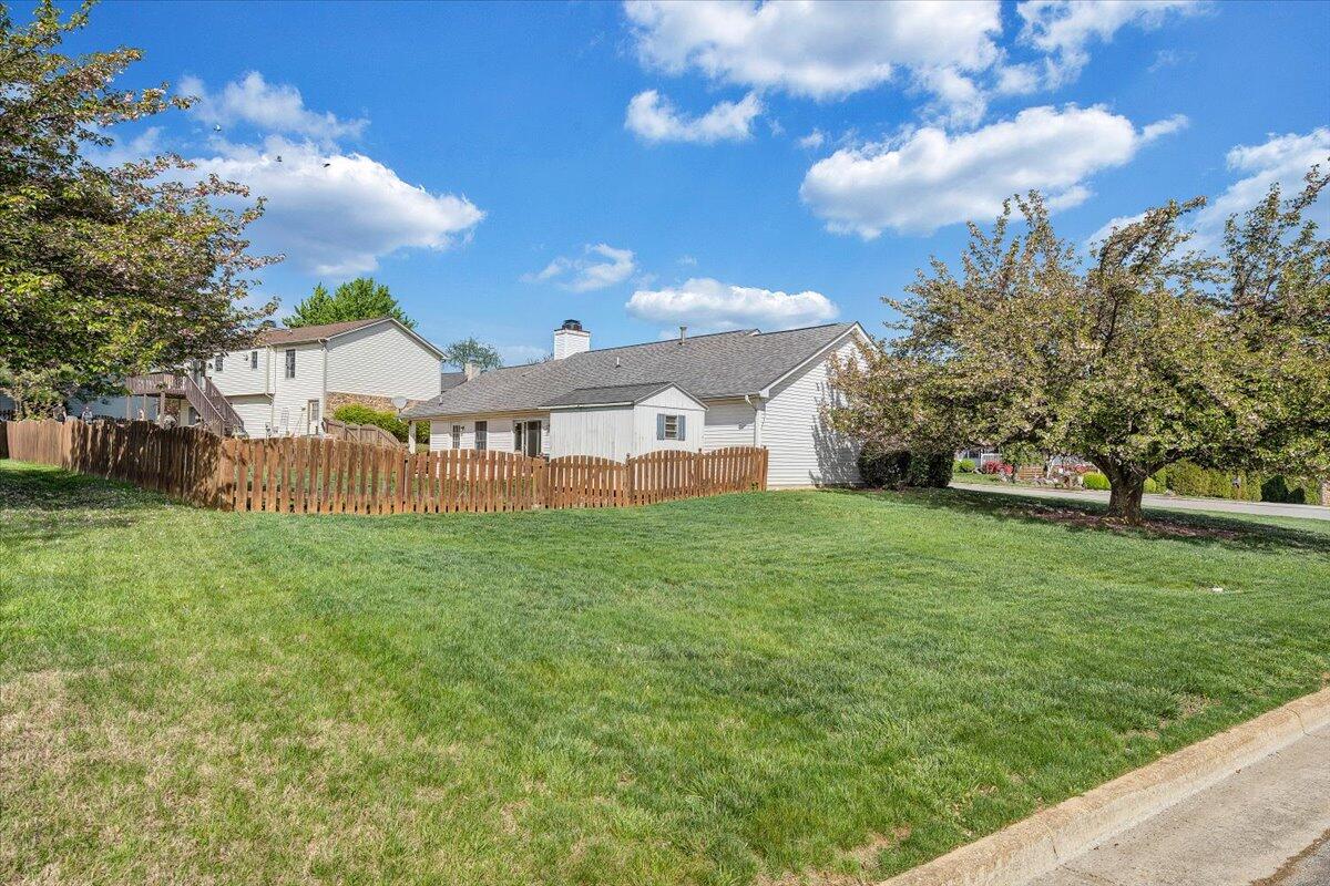 2412 Bloomfield AVE