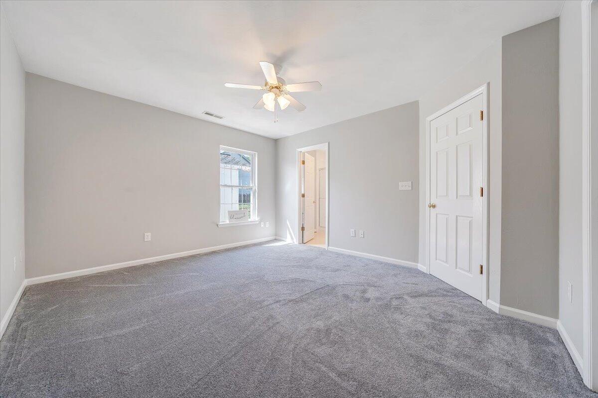 2412 Bloomfield AVE