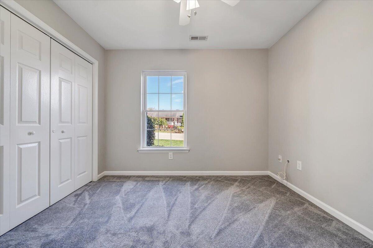 2412 Bloomfield AVE