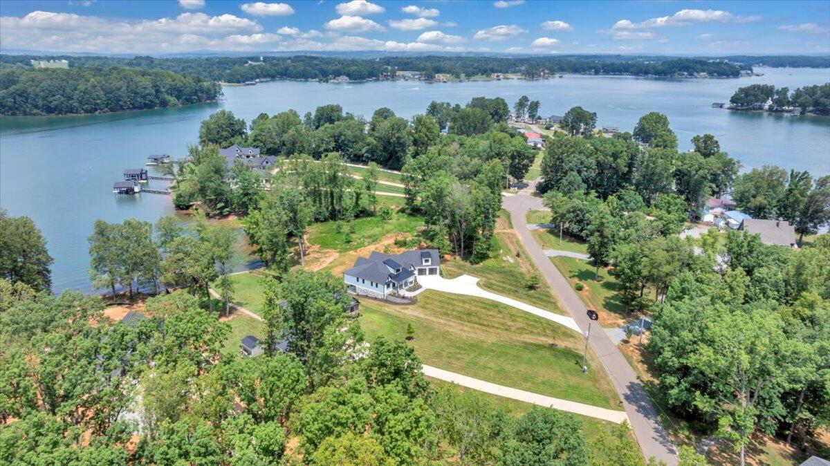 211 Big Cove DR