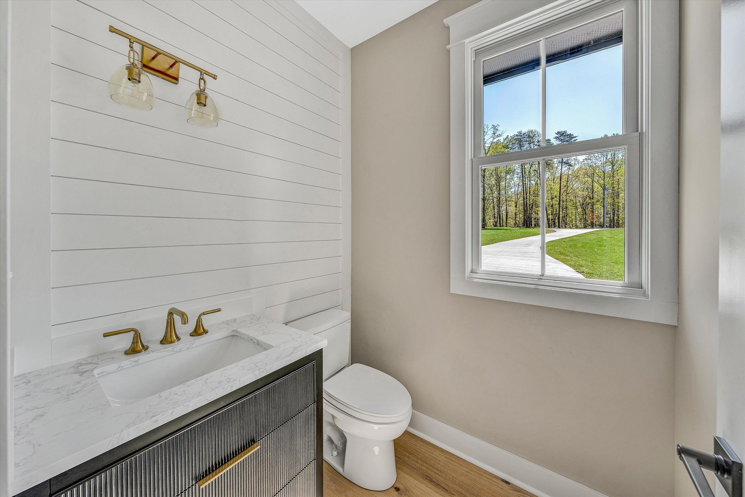 211 Big Cove DR