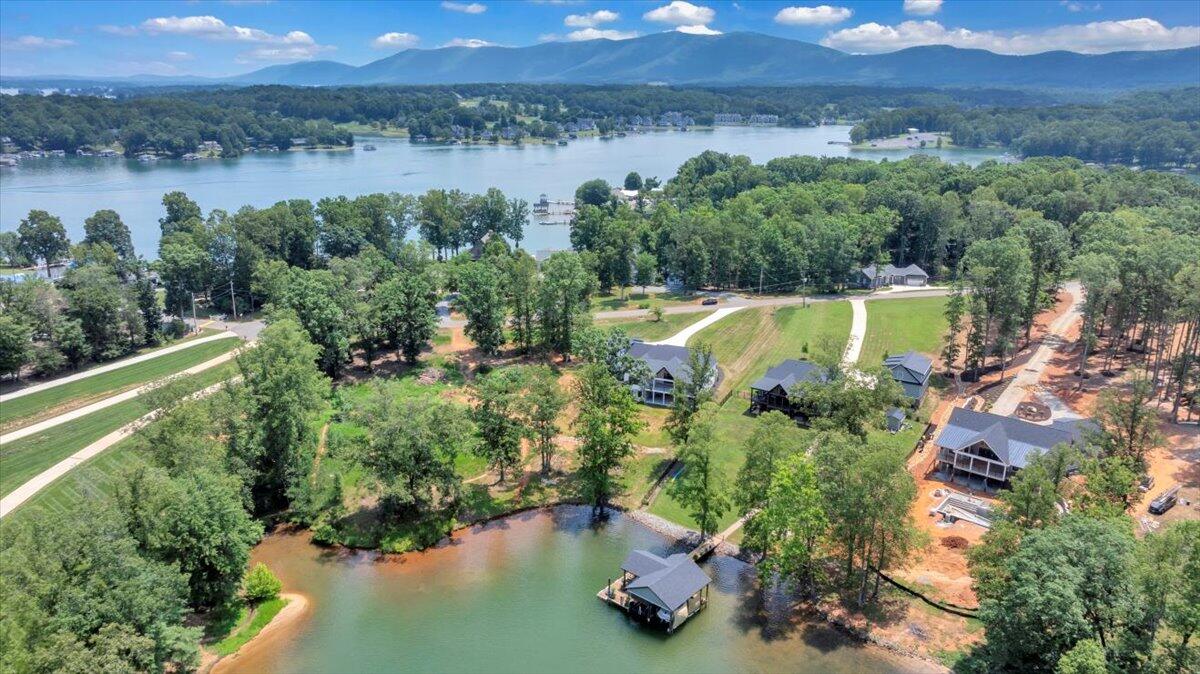 211 Big Cove DR