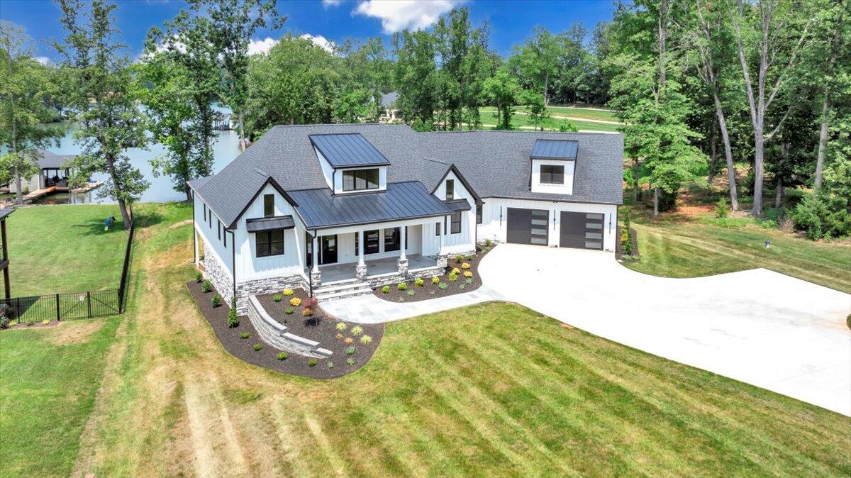 211 Big Cove DR