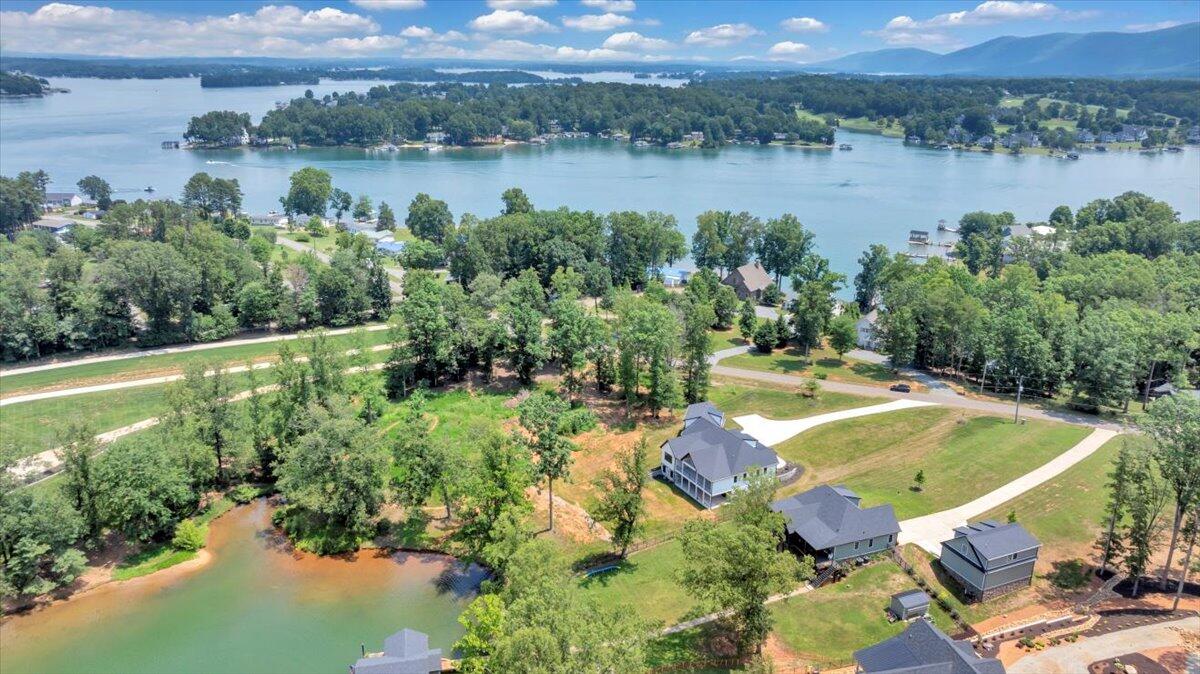 211 Big Cove DR