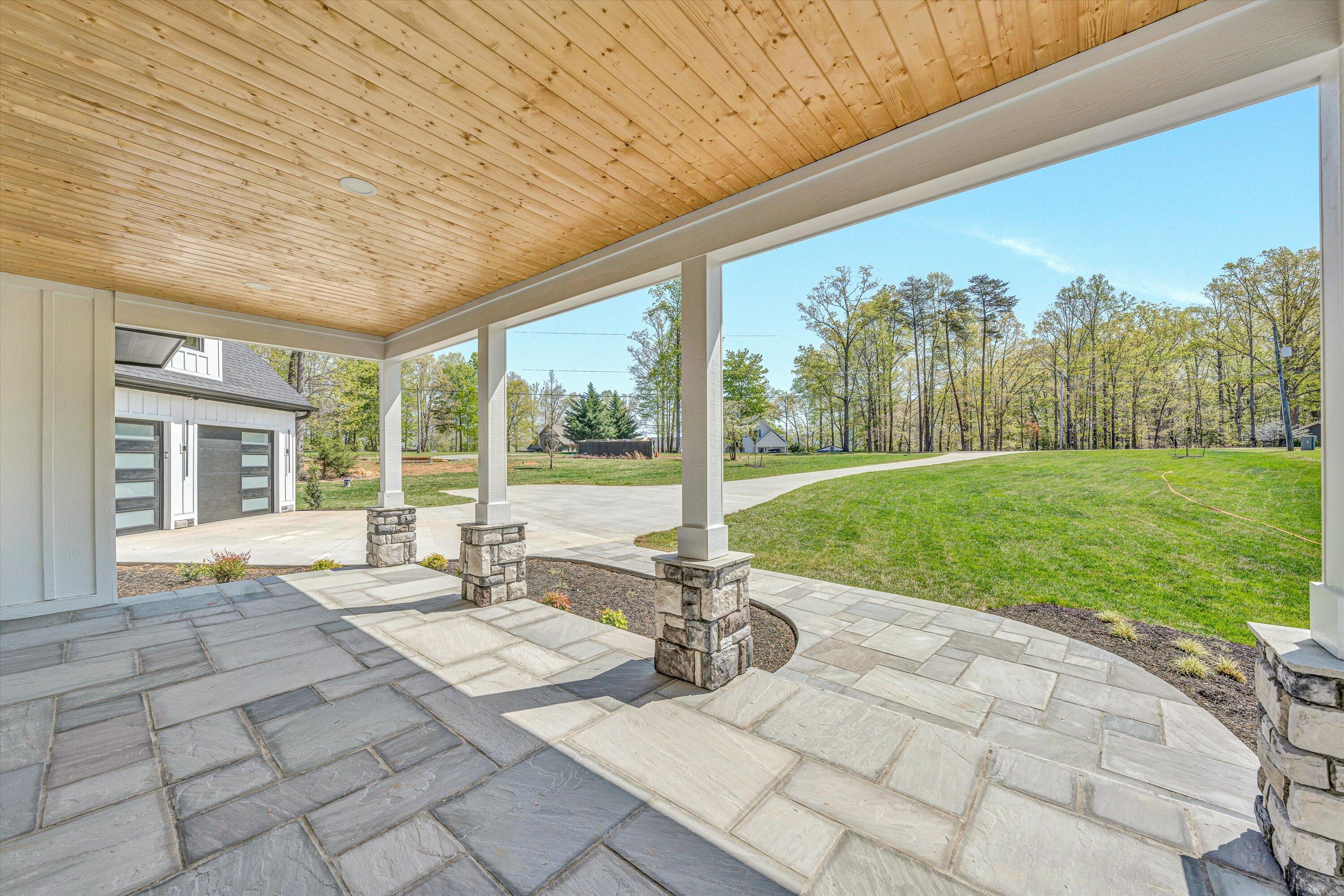 211 Big Cove DR